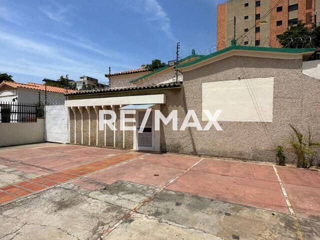 #2638 - Edificio comercial para Venta en Maracaibo - V