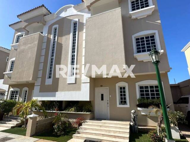 Townhouse para Venta en Maracaibo - 1