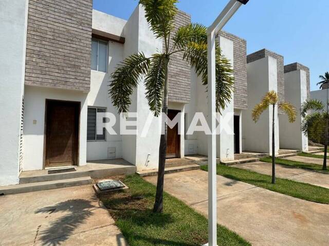 Townhouse para Venta en Maracaibo - 1