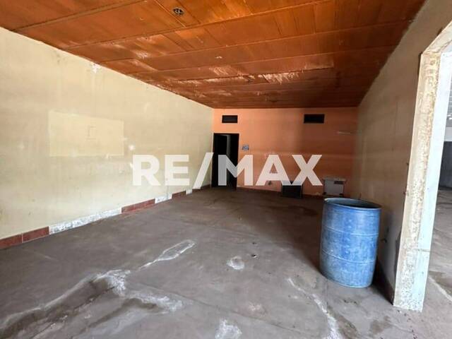 #2719 - Local Comercial para Venta en Maracaibo - V - 3