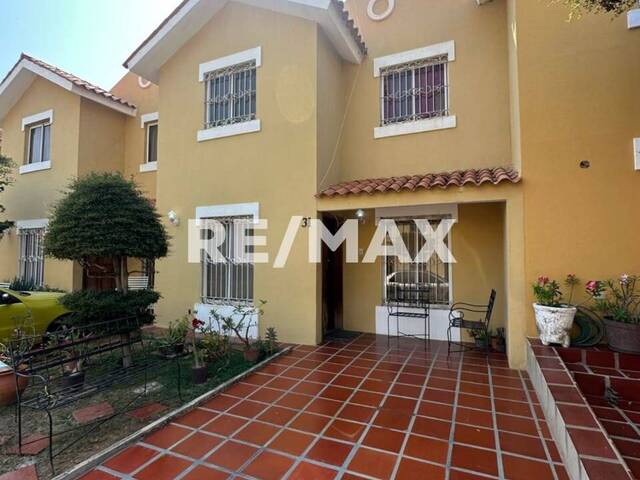 #2728 - Townhouse para Venta en Maracaibo - V - 1