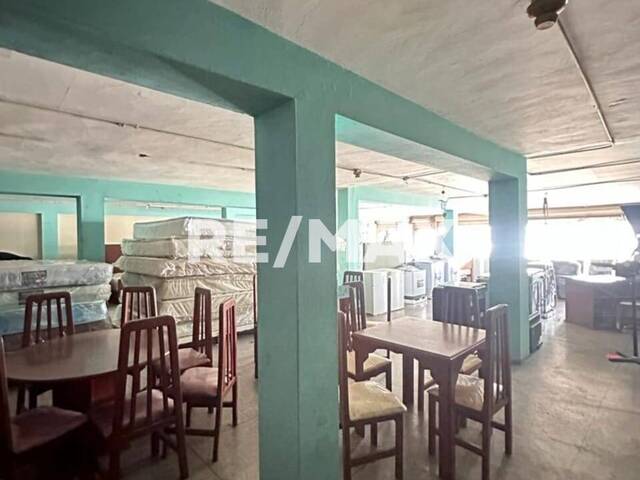 #2777 - Local Comercial para Alquiler en Maracaibo - V - 3