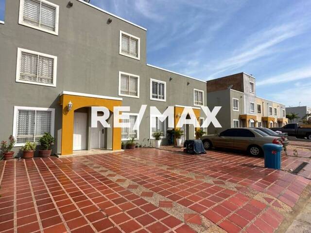 #2804 - Townhouse para Venta en Maracaibo - V - 1