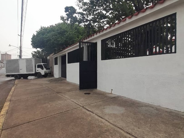 #237295 - Casa para Venta en Maracaibo - V - 2