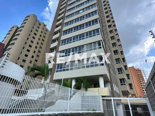 Venta en Av El Milagro - Maracaibo