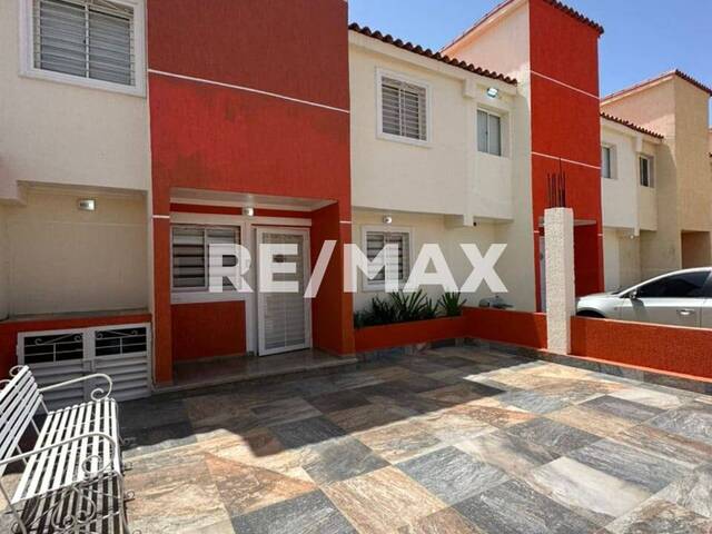 Townhouse para Venta en Maracaibo - 1