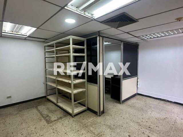 #2966 - Local Comercial para Alquiler en Maracaibo - V - 3