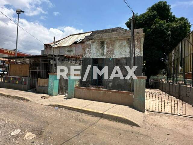 Venta en Av Falcon - Maracaibo