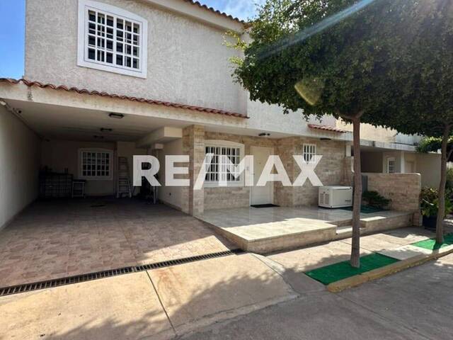 Venta en Av Circunvalación 2 - Maracaibo